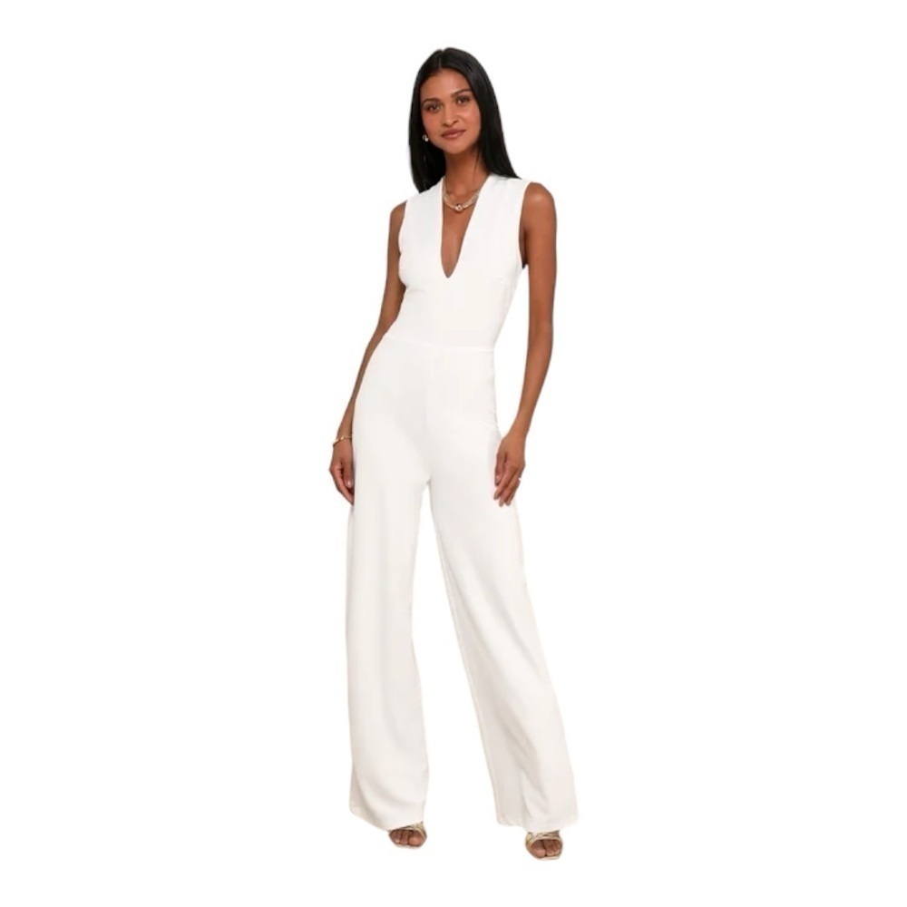 Lulus white sleeves wide leg jumpsuit (J1)